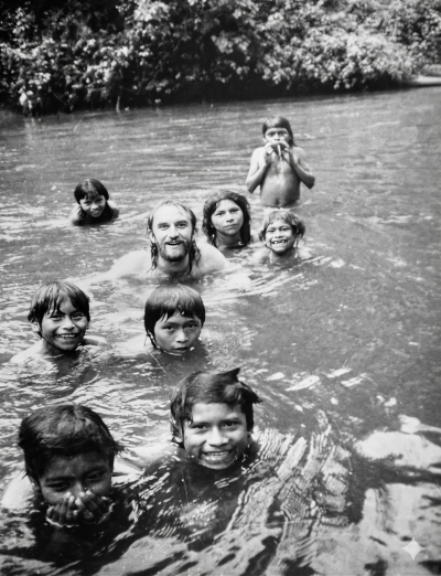 José Arnalot y su diario con Yankuam y con  los achuar