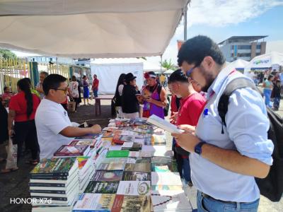 Los libros de Abya-Yala en el FOSPA